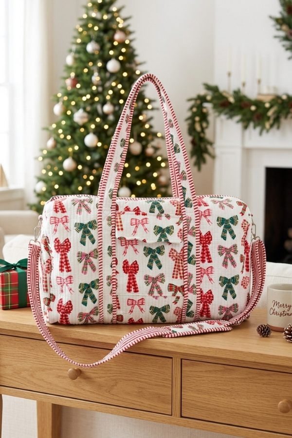 ETA 9/30-10/14 Merry Ribbons & Bows Duffel Bag