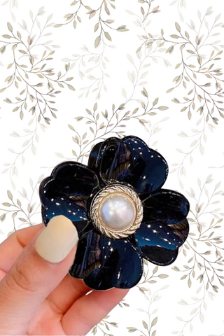 ETA 4/28 - Pearl Flower Hair Clips