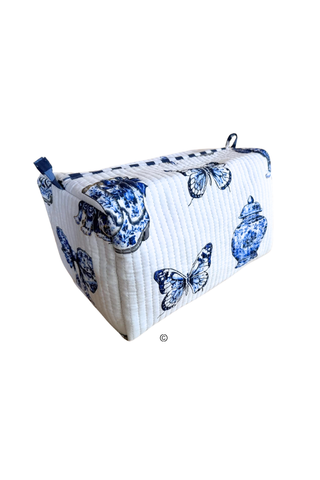 ETA 11/10-12/1 Sundays in Savannah Cosmetic Bag