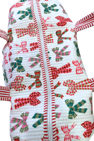ETA 9/30-10/14 Merry Ribbons & Bows Duffel Bag