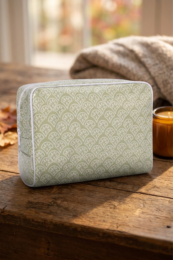 ETA 8/24-9/7 Jessa Green Clear Coat Cosmetic Bag