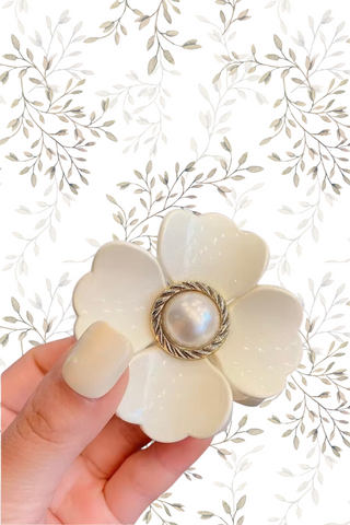 ETA 4/28 - Pearl Flower Hair Clips