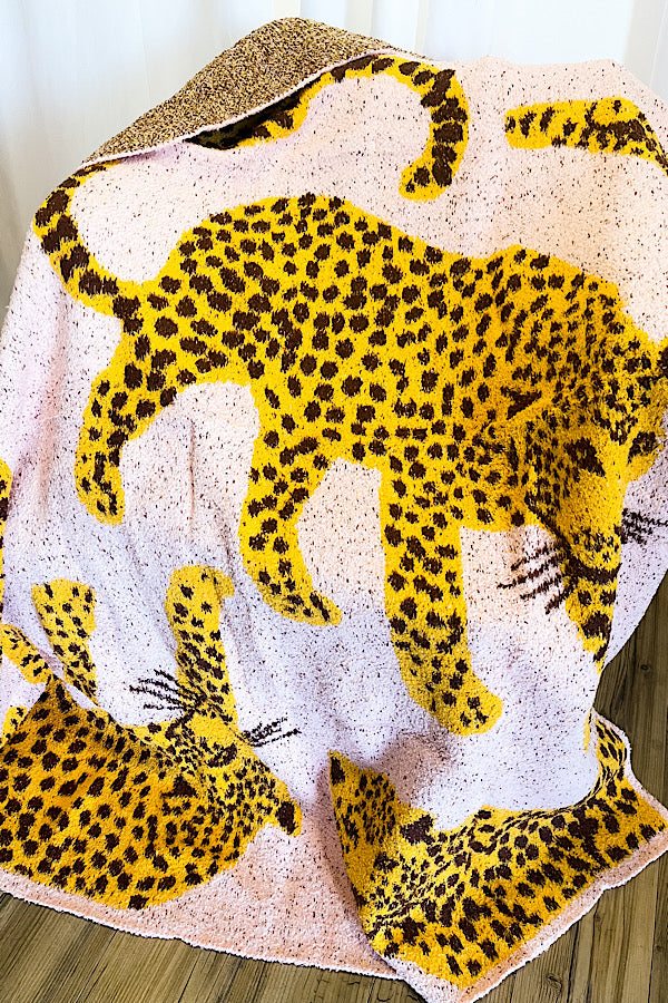 Wild Side Pink Cheetah Luxury Blanket