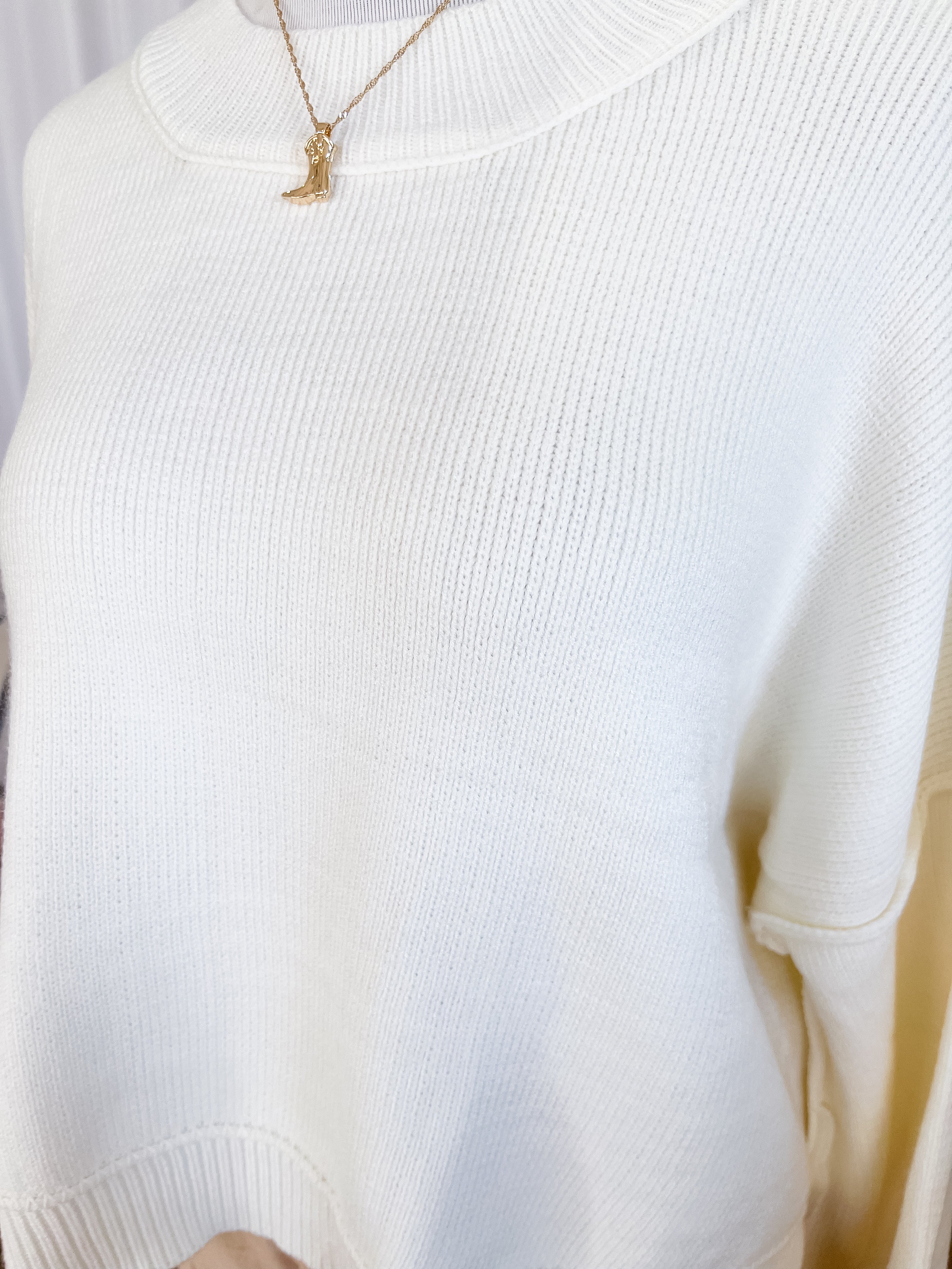 Spring Breeze White Crop Sweater